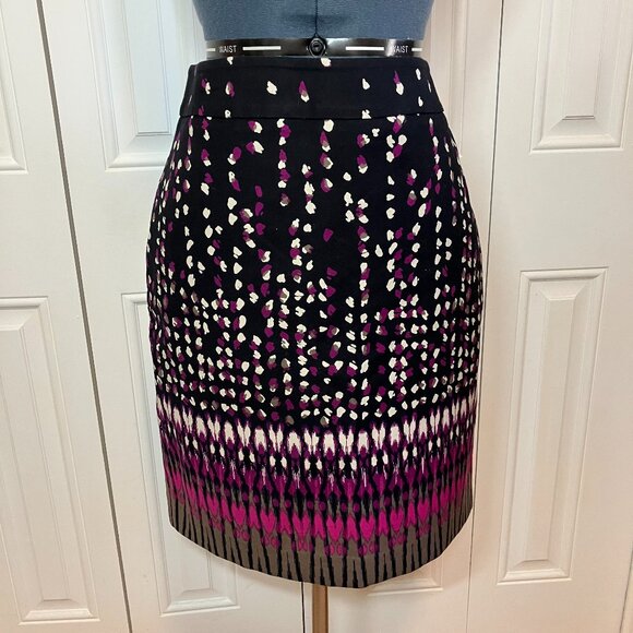 Ann Taylor Dresses & Skirts - Ann Taylor Purple Print Cotton Spandex Skirt Size 8